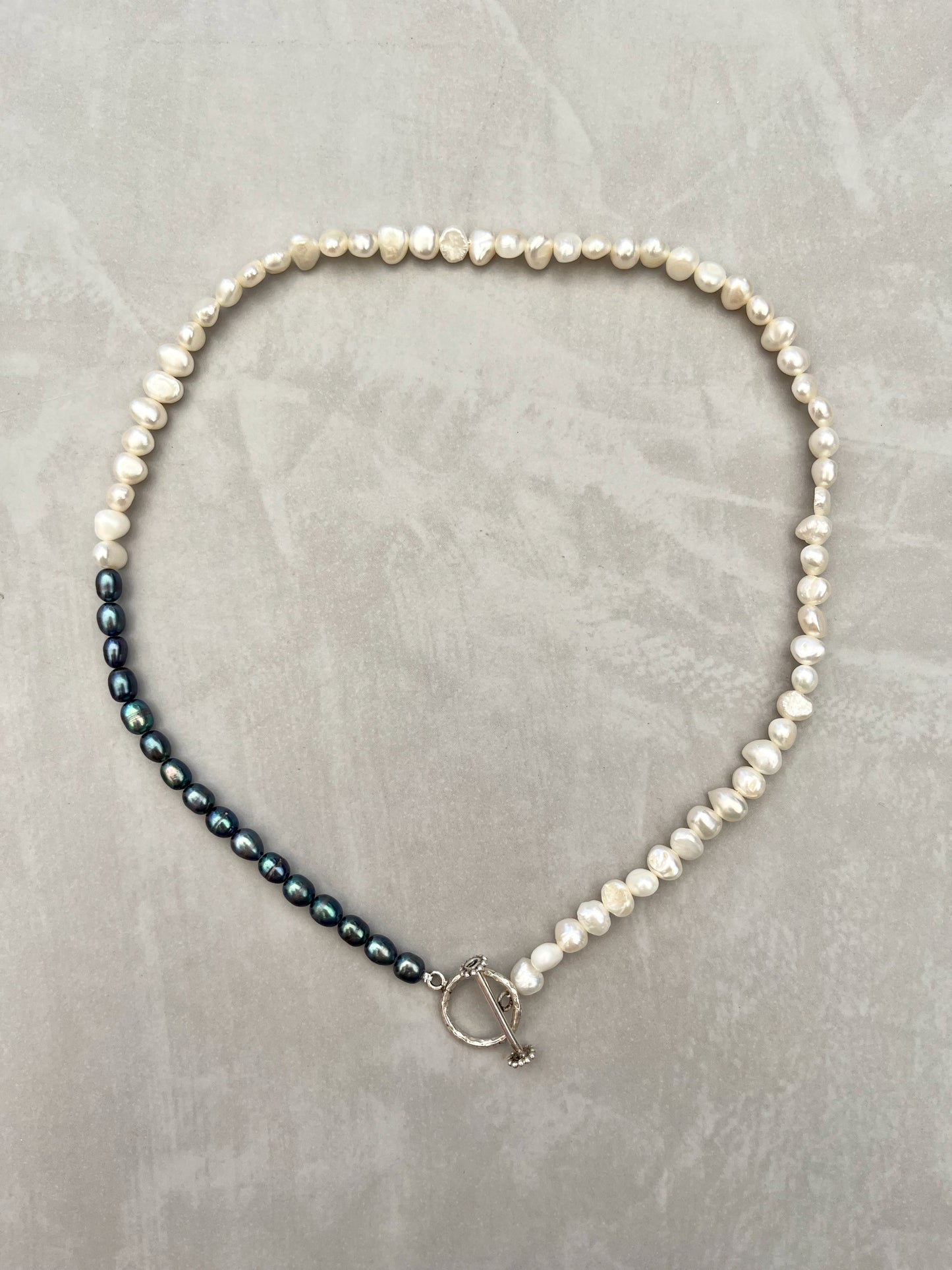 Baroque Pearl Choker Necklace