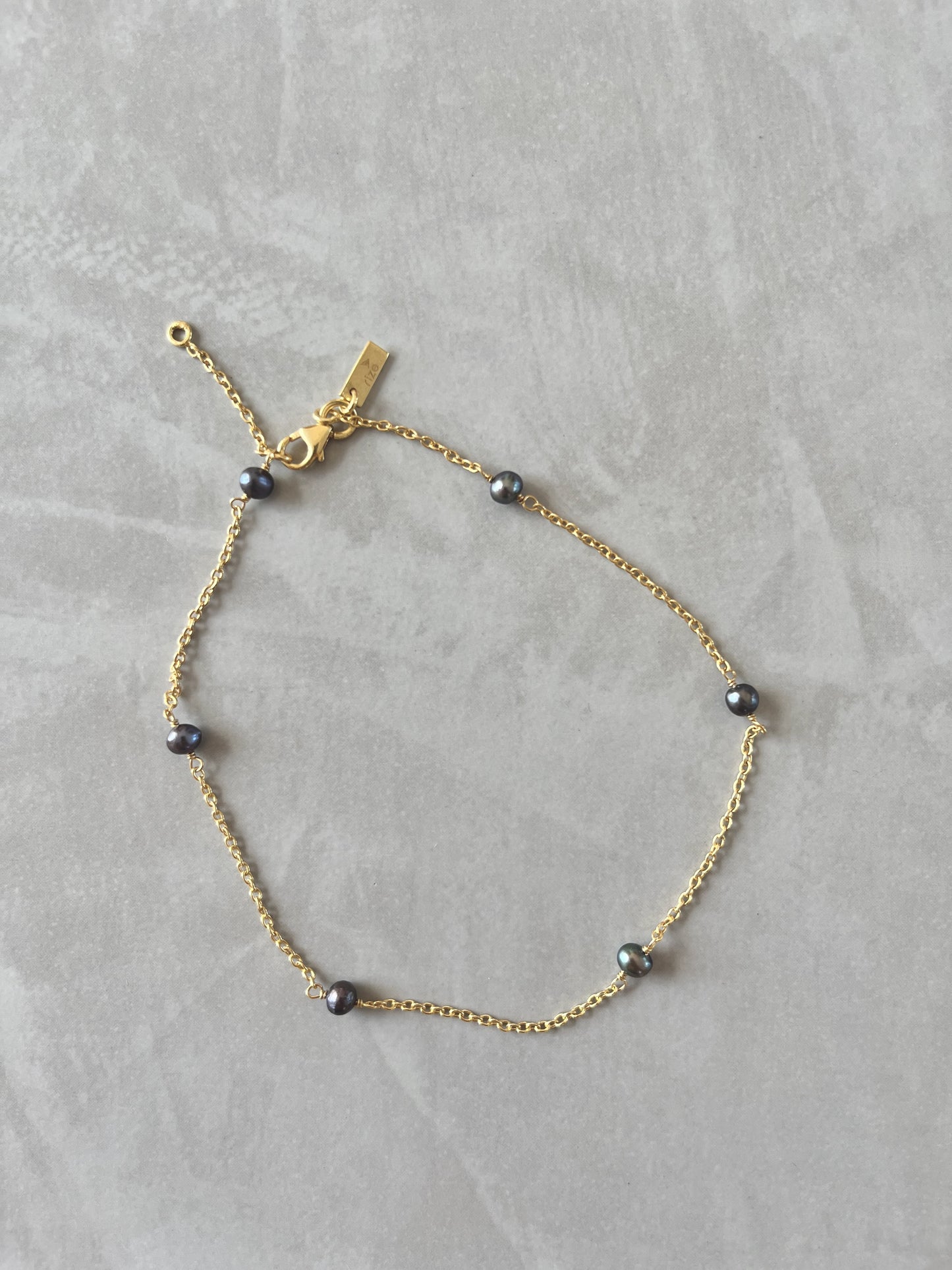 Jewellery Gift Ideas | Minimal Pearl Anklet