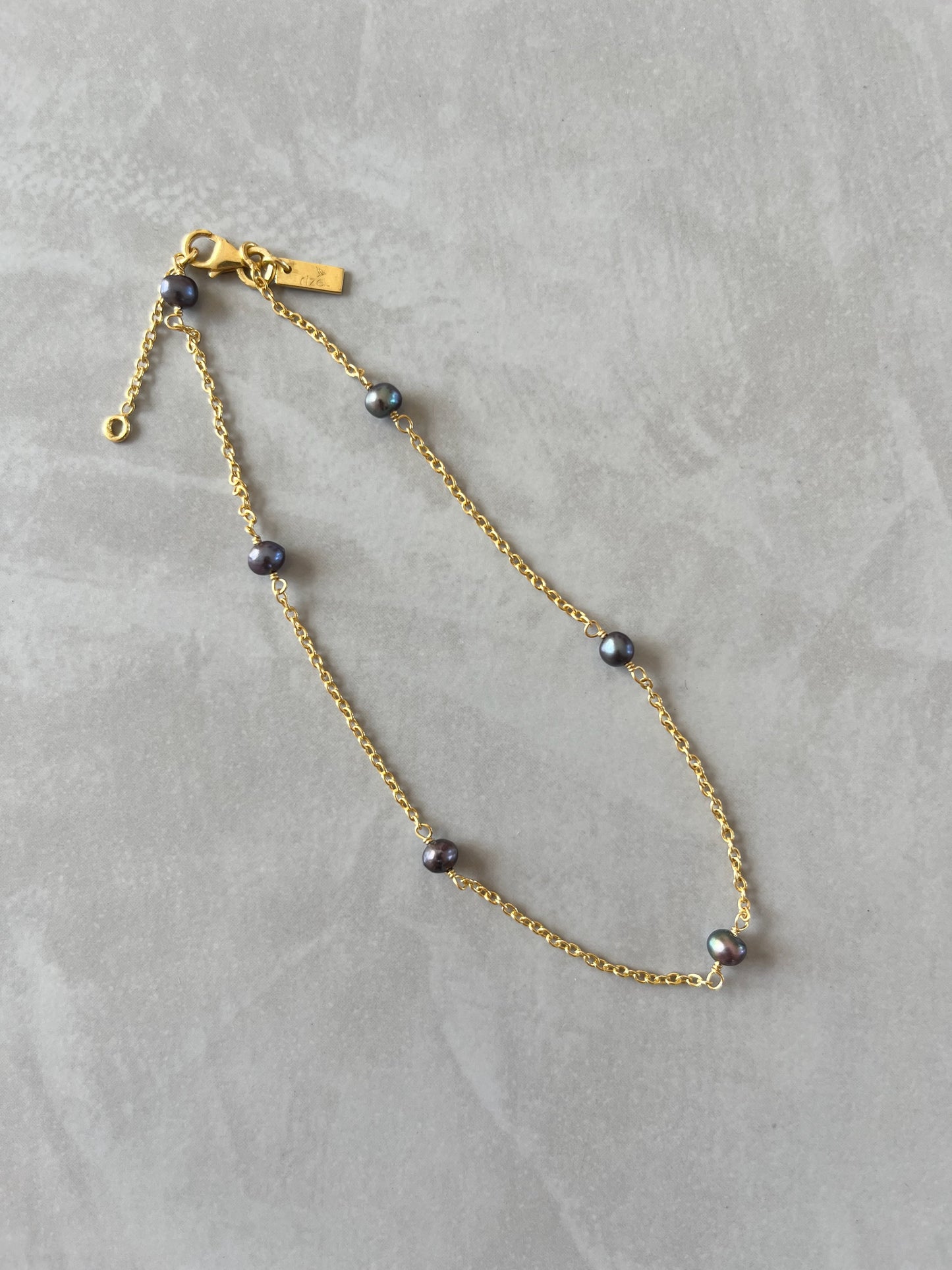 Jewellery Gift Ideas | Minimal Pearl Anklet