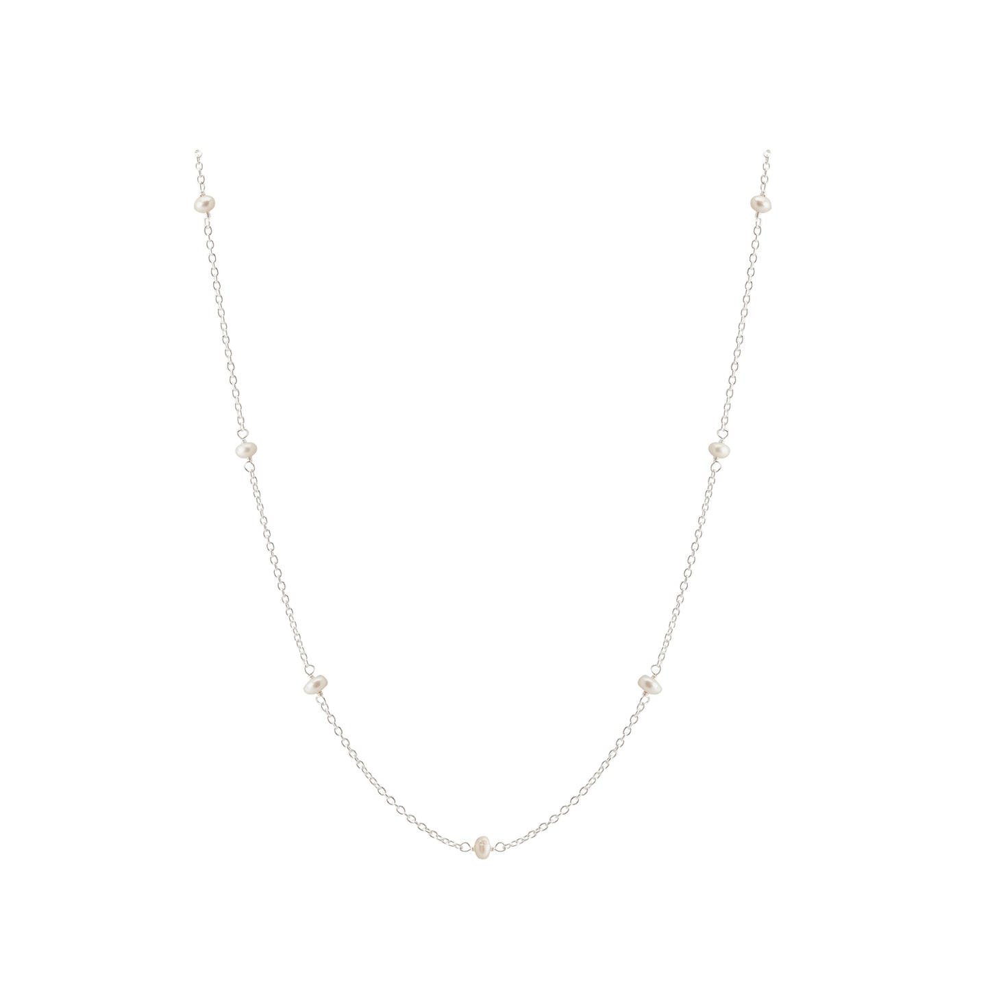 Minimal Pearl Necklace